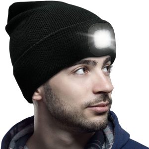 Hattu LED-valolla