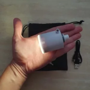 Sain sähköisen ilmapumpun kannettavan täyttölaitteen asiakkaalta A****e.